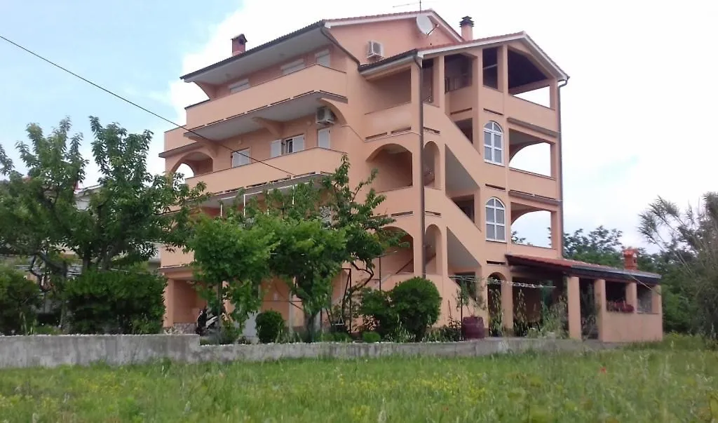 Apartment 696-9 For 4+2 Pers. In Lopar 0*,