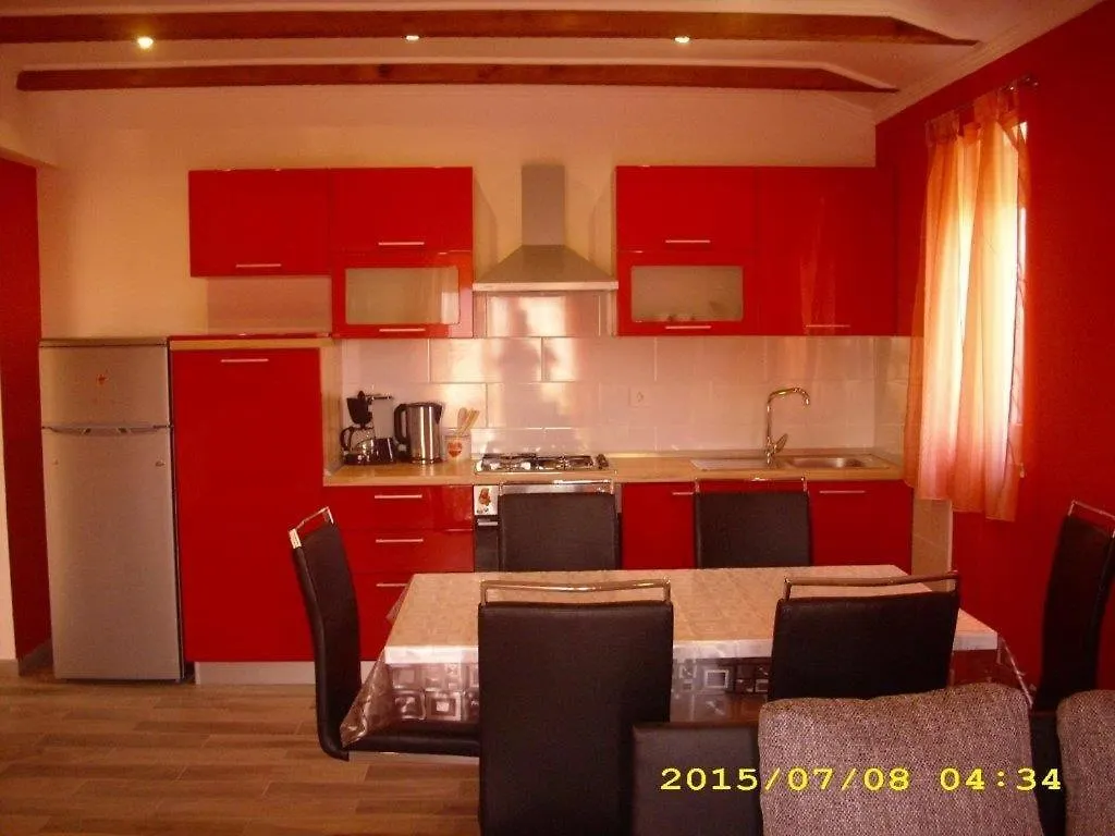 Apartment 696-9 For 4+2 Pers. In Lopar